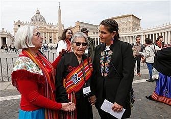 Canadian Indigenous give Pope moccasins, ask him to walk with them