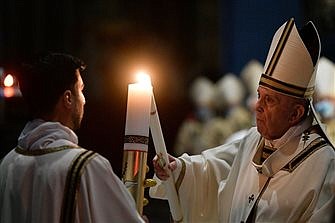 Pope Francis’ Easter messages: Love, presence and beginning ‘anew’