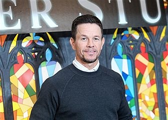 Wahlberg says movie has hopeful message for people of any faith or no faith