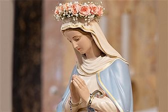 Love, learn from Mary this May