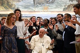 Papa: La política cristiana debe estar marcada por el amor, el respeto