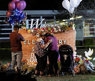 Women religious call on public to push lawmakers on gun control