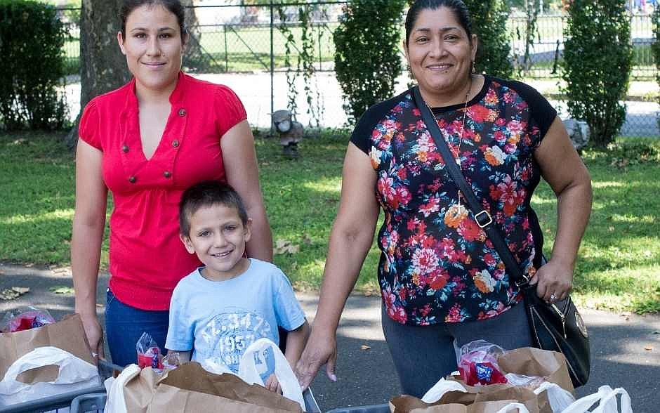 Bishops urge Congress to be in 'radical solidarity' with mothers, children