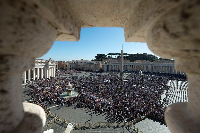 Christians must see others with compassion, not condemnation, pope says