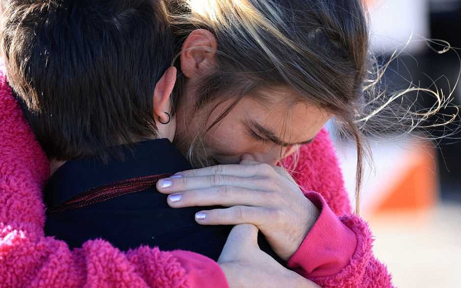 Líderes católicos responden a tiroteo en club nocturno de Colorado