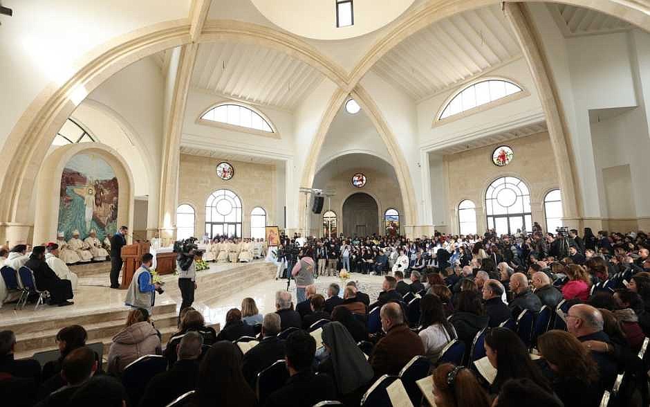 Thousands gather at site of Jesus' baptism in Jordan for special Mass