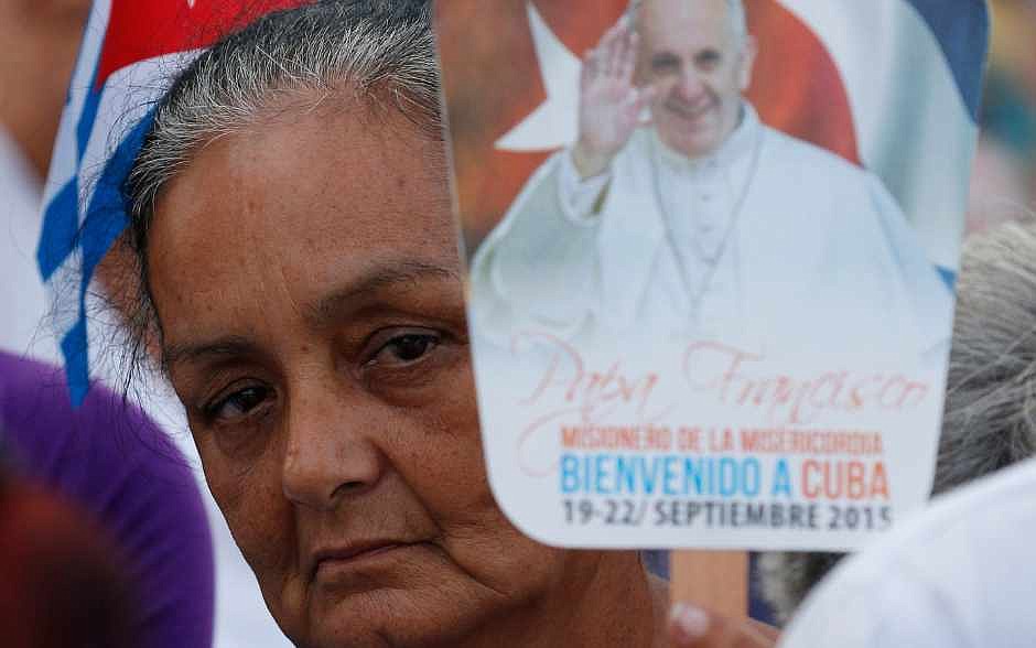 Papa recuerda mensaje de Juan Pablo II a los cubanos: 'Vuelvan a sus raíces'