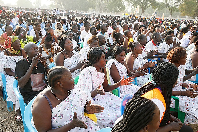 Walk with those who suffer, Pope tells Churchworkers in South Sudan